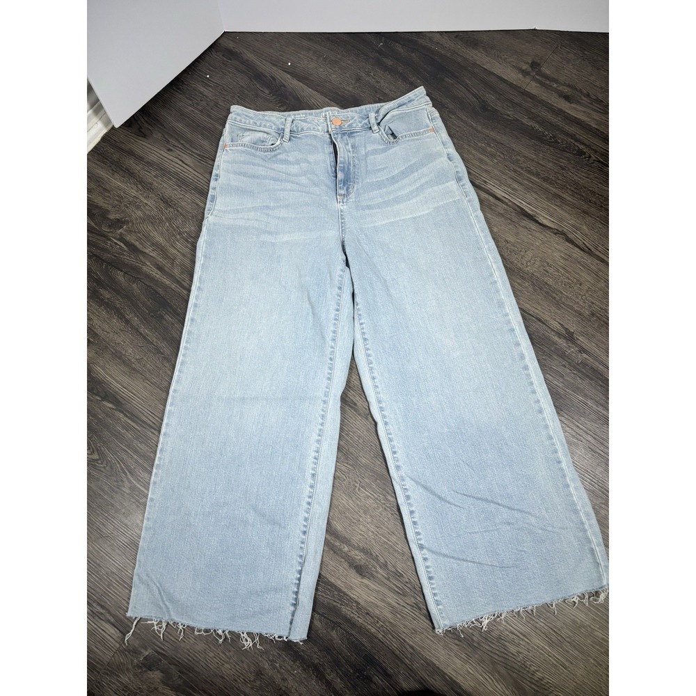 ANA Womens High Rise Wide Leg Crop Jeans Light Wash Raw Hem Size 6